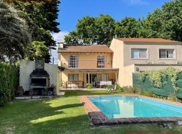 Casa · 120m² · 4 Ambientes · 2 Cocheras · Lago Lacar 600 Enero/ Febrero