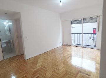 Departamento de 2 ambientes, Villa Urquiza · Luminoso Departamento con Bajas Expensas
