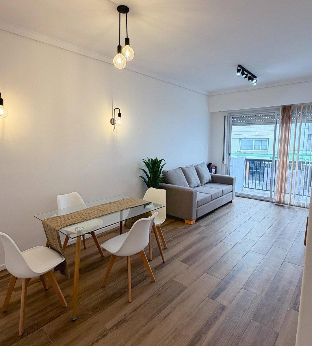 Departamento 2 amb en Venta! Bolivar 2100, 1° piso. Apto Crédito.