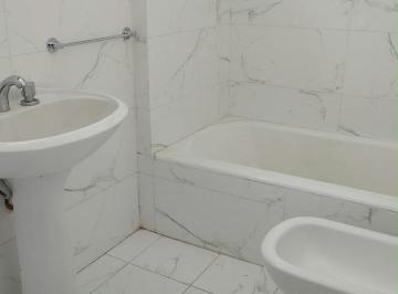 Departamento de 2 ambientes, San Nicolás · Amobaldo a Pasos del Obelisco
