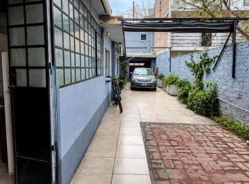 Casa · 258m² · 8 Ambientes · 6 Cocheras · Venta de Casa con Taller y Fosa en San José