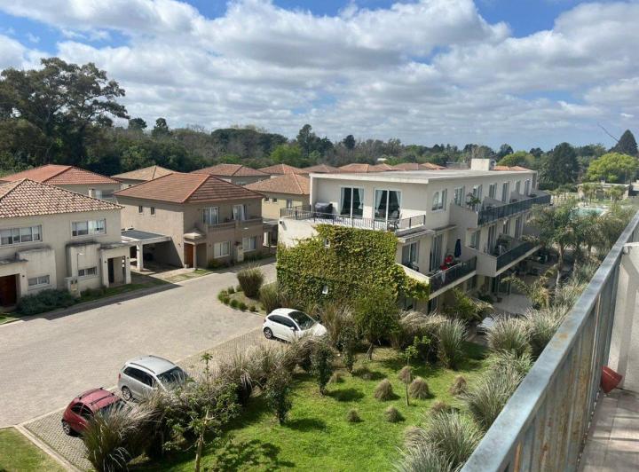 Departamento · 60m² · 2 Ambientes · 1 Cochera
