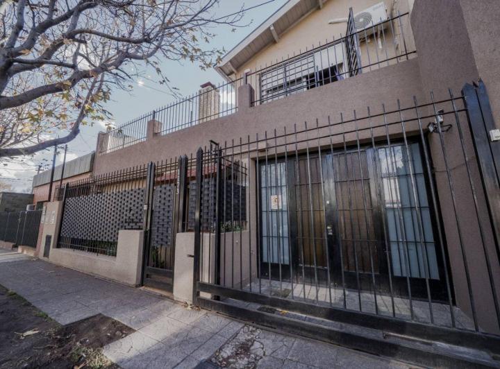 Casa · 319m² · 3 Ambientes · 3 Cocheras
