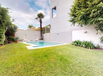 Casa · 355m² · 6 Ambientes · 2 Cocheras · Vta Casa Premium Nuñez Jardín Pileta Parrilla Gym