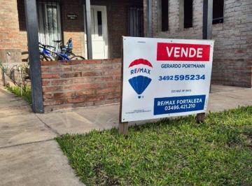 Casa · 320m² · 5 Ambientes · 1 Cochera · Venta de Casa con Amplio Terreno en Pilar