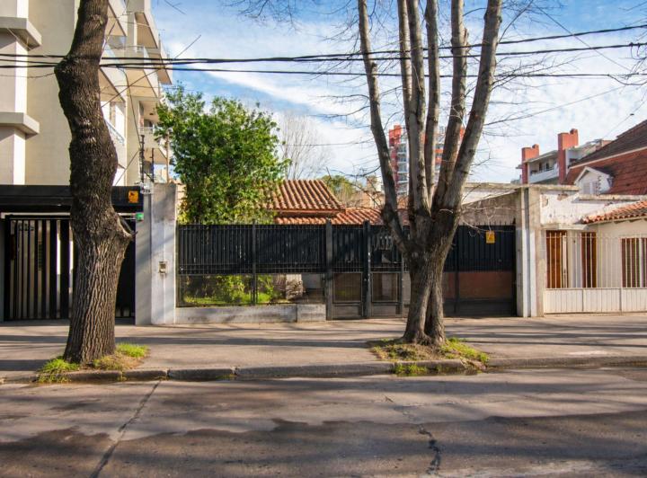 Casa · 136m² · 3 Ambientes · 2 Cocheras