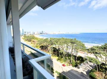 Departamento · 190m² · 4 Ambientes · 1 Cochera · Alquiler Verano Playa Mansa Punta del Este