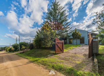 Casa · 107m² · 5 Ambientes · 2 Cocheras · Venta, Casa Tres Dorm. en Atlántida