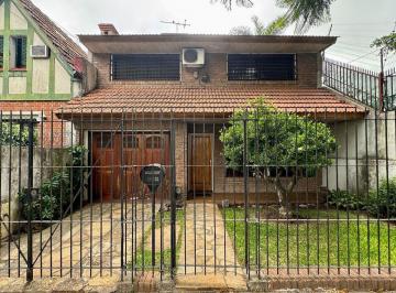 Casa · 147m² · 4 Ambientes · 1 Cochera · Venta Casa Quilmes Apto Credito