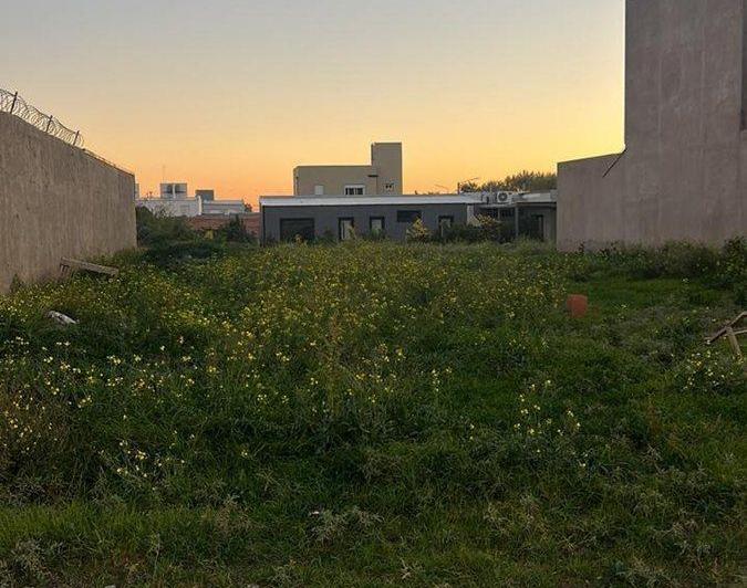 Terreno · 334m²