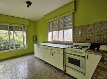 Departamento · 70m² · 4 Ambientes · 1 Cochera · Alquiler PH Florencio Varela 4 Ambientes Centro
