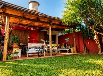 PH · 70m² · 3 Ambientes · 1 Cochera · Venta PH 3amb Ituzaingó con Jardín