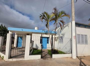 Casa · 250m² · 7 Ambientes · 1 Cochera · Vendo Casa | Ubicación Privilegiada Sobre Av Rolon