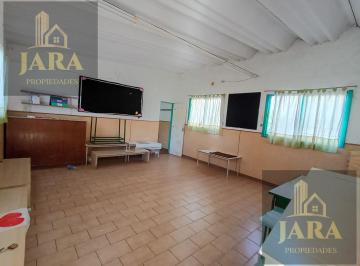Edificio · 731m² · 1 Cochera · Edificio Comercial en Quilmes Ex Jardín Apto Múltiples Destinos