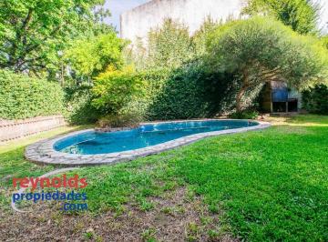 Casa · 315m² · 5 Ambientes · 3 Cocheras · Martinez Vias a Libertador con Jardin Pileta y Parrilla Apta Credito