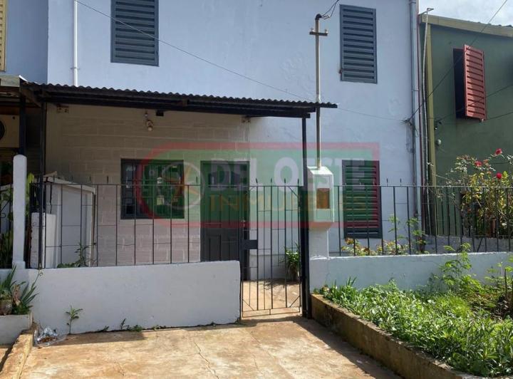 Casa · 70m² · 6 Ambientes