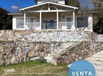 Casa de 4 ambientes, Tandil · Casa a La Venta Country de Las Sierras.