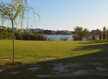 Terreno · 638m² · Lote en Venta en Barrio Santa Ana, Villanueva, Tigre