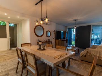 Departamento · 106m² · 3 Ambientes · 1 Cochera · Departamento Tres Ambientes Planta Baja con Patio y Cochera en Venta en Lujan Centro