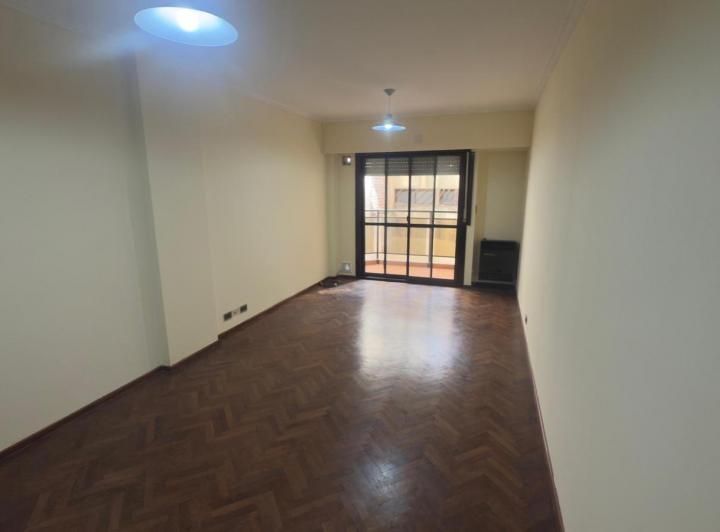 Departamento · 50m² · 3 Ambientes · 1 Cochera