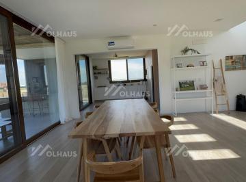 Casa · 290m² · 6 Ambientes · 2 Cocheras · Casa en Alquiler en Nativas, Puertos, Escobar