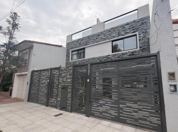 Casa · 110m² · 4 Ambientes · 1 Cochera · Triplex a Estrenar en Florida