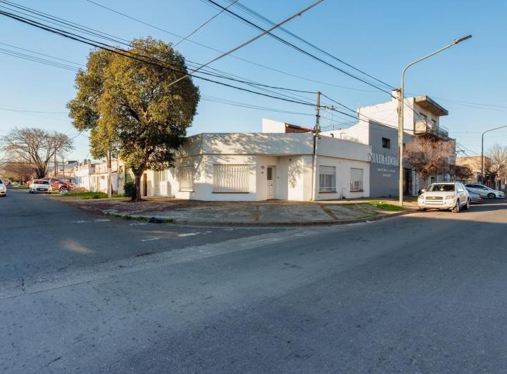 Casa · 115m² · 2 Dormitorios · 1 Cochera