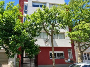 Departamento de 2 ambientes, Bahía Blanca · Departamento 1 Dormitorio Al Frente + Cochera - Alvarado 171 - Luminoso