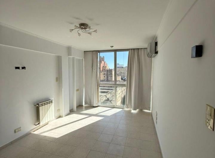 Departamento · 1m² · 4 Ambientes · 1 Cochera