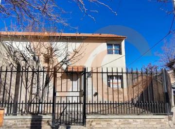 Casa de 5 ambientes, Neuquén · Dúplex en Venta · 2 Dorm. · San Lorenzo, Neuquén