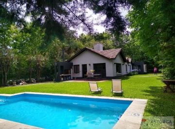 Casa · 170m² · 4 Ambientes · 2 Cocheras · Excelente Casa en San Calos C. C. en Alquiler de Temporada