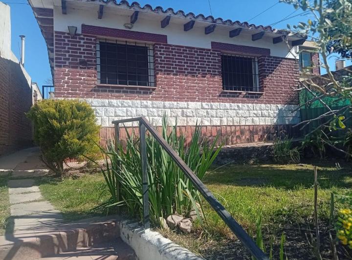 Casa · 42m² · 5 Ambientes