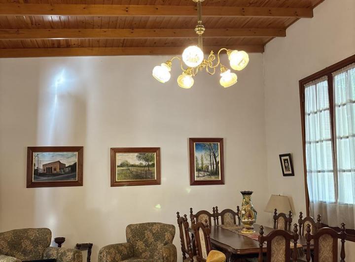 Casa · 1509m² · 7 Ambientes · 1 Cochera