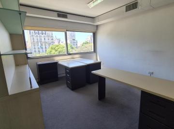 Departamento · 114m² · 5 Ambientes · Departamento en Venta, Muchos M&sup2;,excelente Ubicación. Vista a La Plaza!