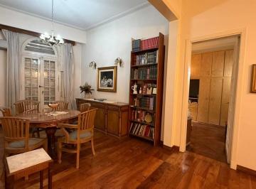 Casa · 132m² · 4 Ambientes · 1 Cochera · Casa en Venta en Caballito, Capital Federal, Buenos Aires
