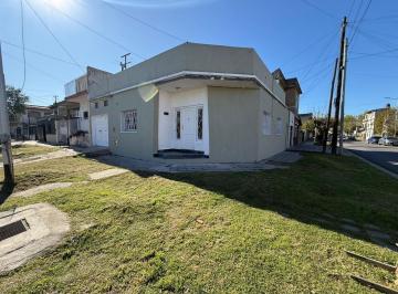 Casa · 118m² · 3 Ambientes · Casa en Venta en Avellaneda, G. B. a. Zona Sur, Argentina
