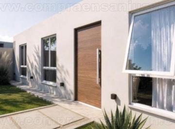 Casa · 340m² · Casa en Capital