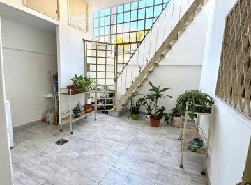 Casa · 168m² · 5 Ambientes · 1 Cochera · Venta Casa 3 Dorm. / 2 Plantas B. San Martin