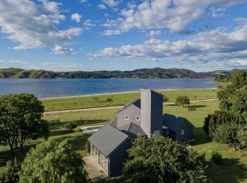 Casa · 273m² · 7 Ambientes · 1 Cochera · Casa Frente Al Lago Los Molinos – Potrero de Garay