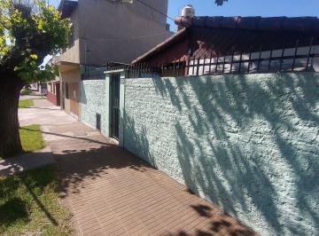 Casa · 37m² · 3 Ambientes · Casa en Venta en Villa Ballester Acepta Permuta