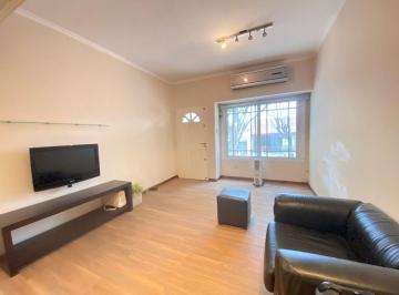 PH · 145m² · 6 Ambientes · 1 Cochera · PH Triplex, Jardin y Parrila, Apto Cred