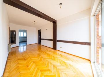 Departamento · 62m² · 3 Ambientes · 1 Cochera · Departamento en Venta en Viamonte Al 500 Piso 10