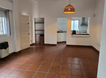 Casa · 70m² · 3 Ambientes · 1 Cochera · Casa 3 Amb. en Lote Propio y en Esquina