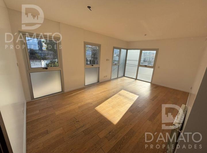 Departamento · 83m² · 4 Ambientes · 1 Cochera