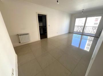 Departamento · 78m² · 3 Ambientes · 1 Cochera · Alquiler Departamento de 3 Ambientes en Plaza Mitre
