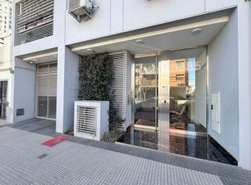 Departamento de 1 ambiente, Parque Chacabuco · 1 Ambiente C/ Cochera. Balcón. 5 Años de Antigüedad. 35 m² Tot. Excelente Ubicación! Tza C/ Parrilla.