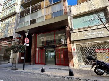 Local comercial , Retiro · Gran Local Sobre Suipacha Al 900 Techo Alto Multiples Rubros
