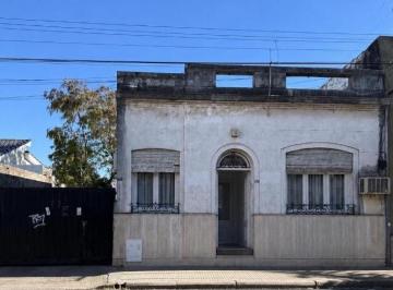 Casa · 140m² · 5 Ambientes · 12 Cocheras · Casa en San Nicolas de Los Arroyos