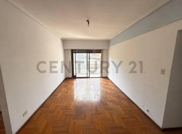 Departamento · 43m² · 2 Ambientes · Venta Departamento 2 Ambientes con Balcón en Coghlan