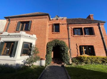 Casa de 5 ambientes, San Isidro · Casa 5 Ambientes en Alquiler en Acassuso
